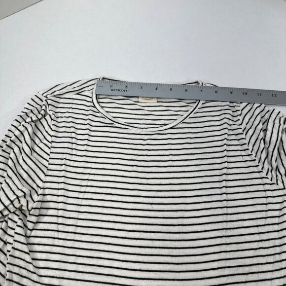 Live In The Moment Womens Sz Med Top Long Sleeve Peplum Hem Black White Preowned - Picture 5 of 12